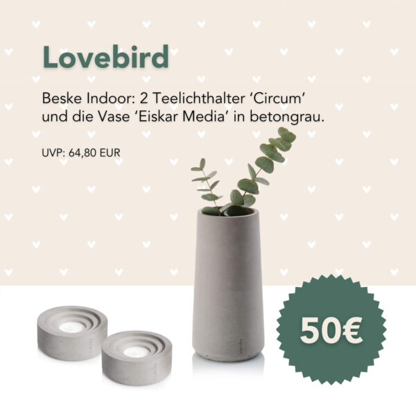 2025 - Lovebird.jpg